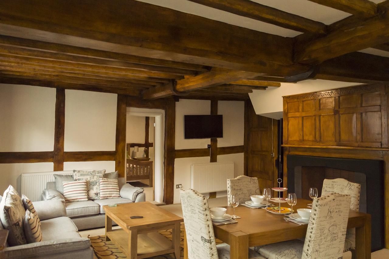 The Three Gables Apartment Стратфорд на Ейвън Екстериор снимка